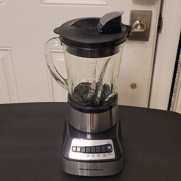 HAMILTON BEACH WAVE CRUSHER 14 SPEED GLASS JAR BLENDER - Picture 2 of 16